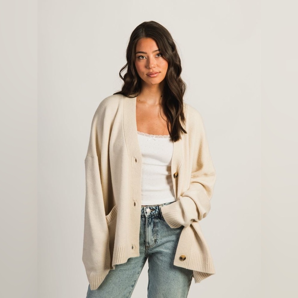 Harlow Heather Cardigan MEDIUM women’s sweater oversized cardigan knit cream